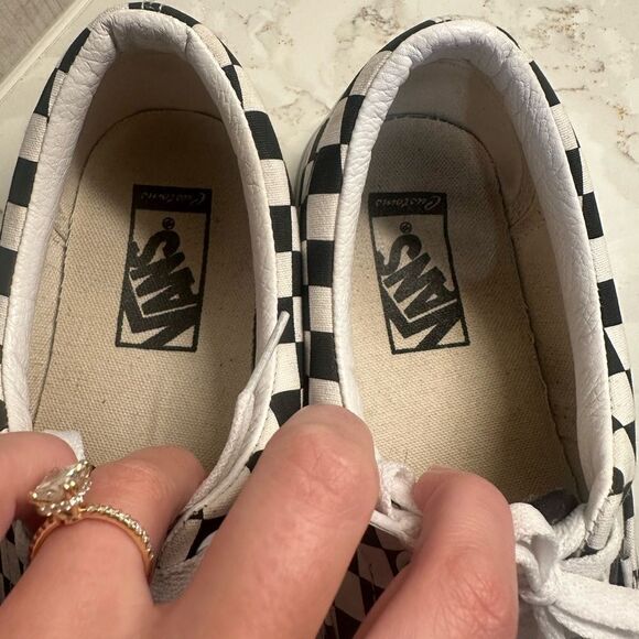 Men’s Checkered Vans - Picture 4 of 7